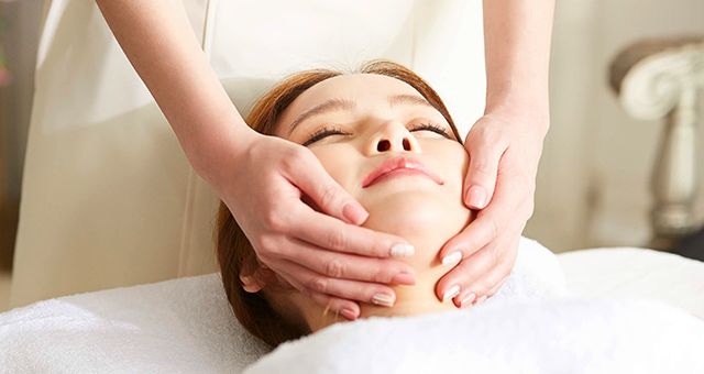 小顔整体や美容鍼でより美しく